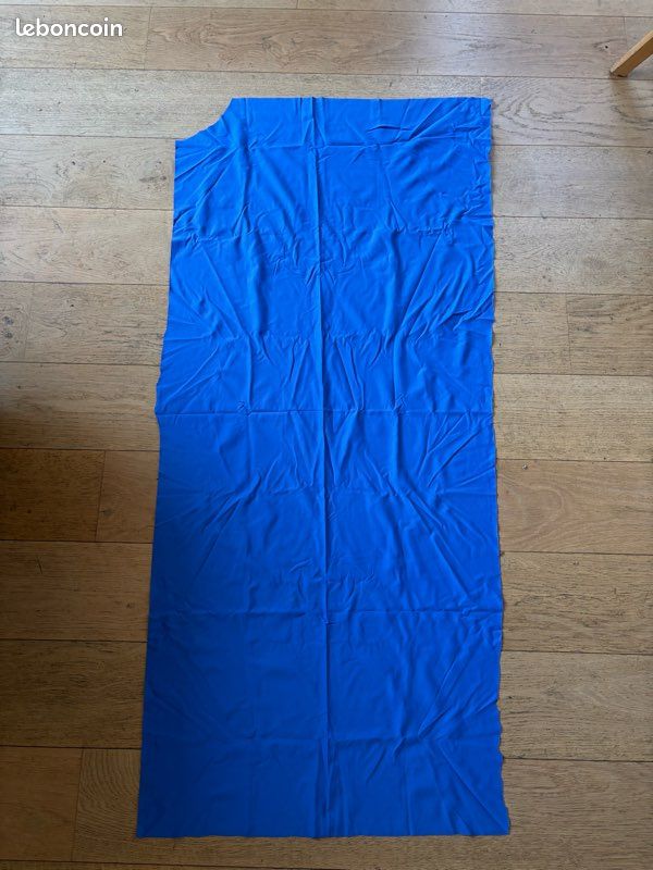 Tissu bleu extensible pour maillot de bain 148/65 cm (image 1)