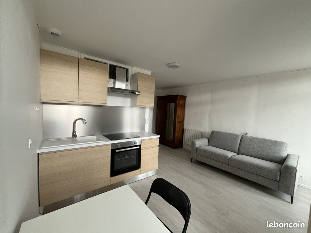 Appartement 1 pièce 25 m² · à Saint-Agrève · 25 m² · 265 €/mois