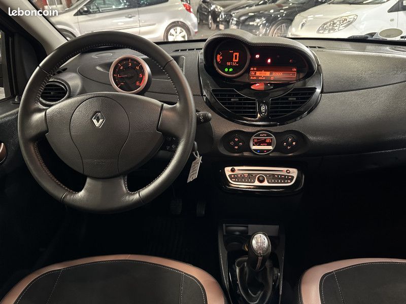 Renault TWINGO II 1.5 DCI 75CH MISS SIXTY ECO² PREMIÈRE MAIN GARANTIE 60 MOIS POSSIBLE (image 19)