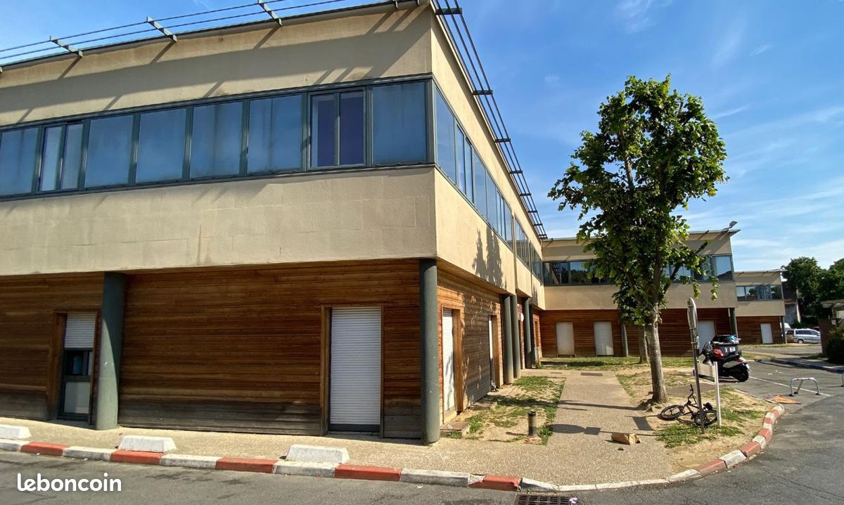Studio 1 pièce 20 m² (image 2)