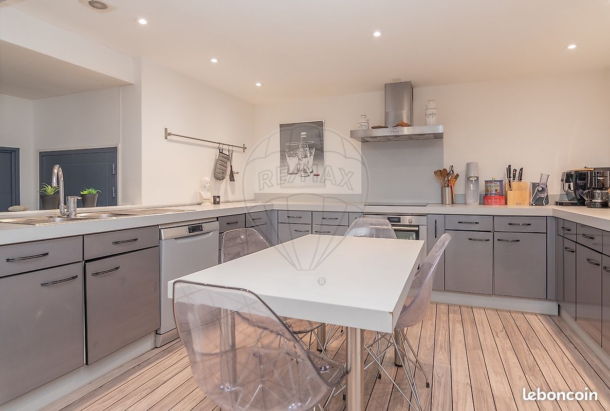 Appartement 5 pièces 186 m² · à Chalon-sur-Saône · 186 m² · 1 102 €/mois
