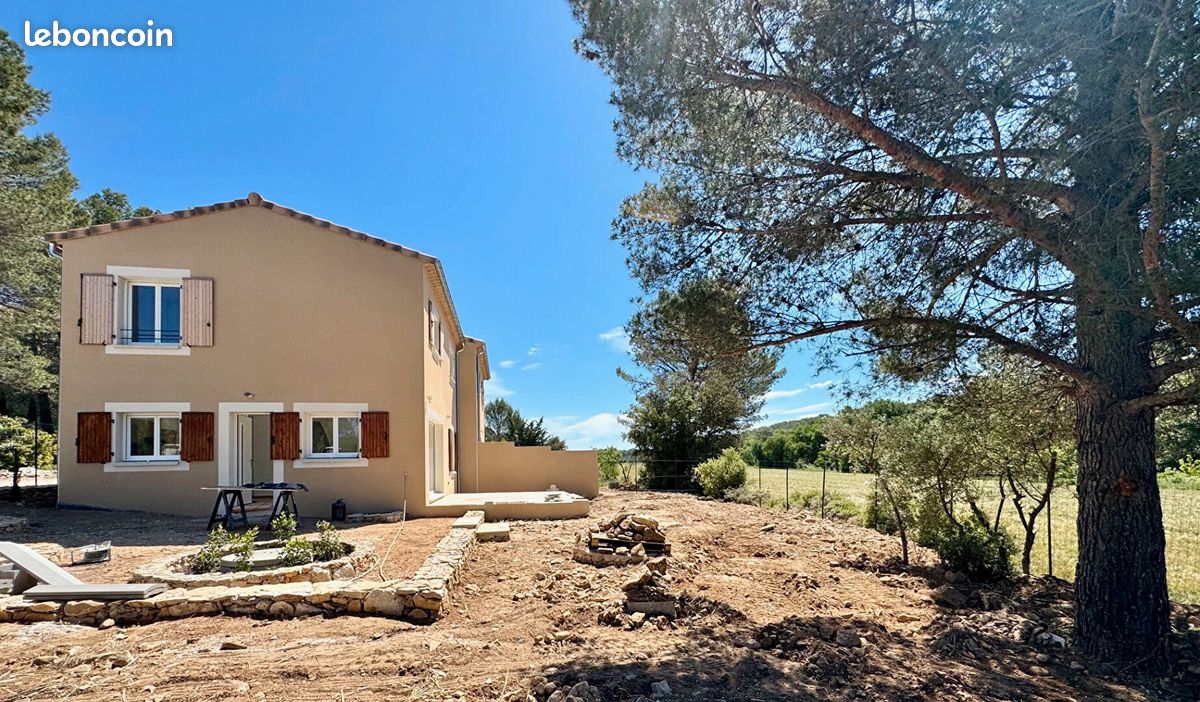 Maison 4 pièces 88 m² · à Lambesc · 88 m² · 1 498 €/mois