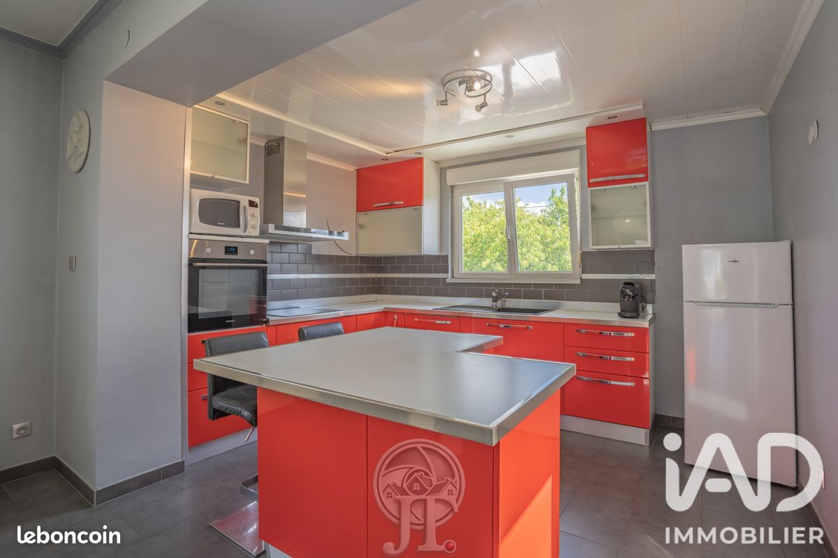 Maison 6 pièces 122 m² · à Fameck · 122 m² · 299 000 €