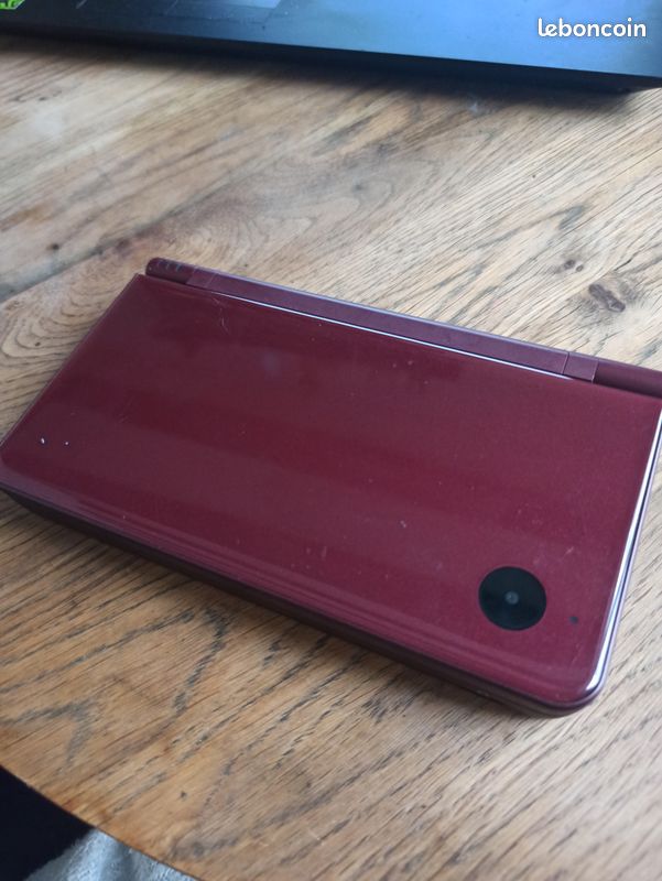 DSi XL Bordeaux (image 2)