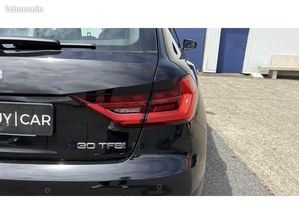 AUDI A1 Sportback - 1.0 30 TFSI 116ch Boite Auto Business line / Garantie 12 mois / Pneus AV neufs (image 32)