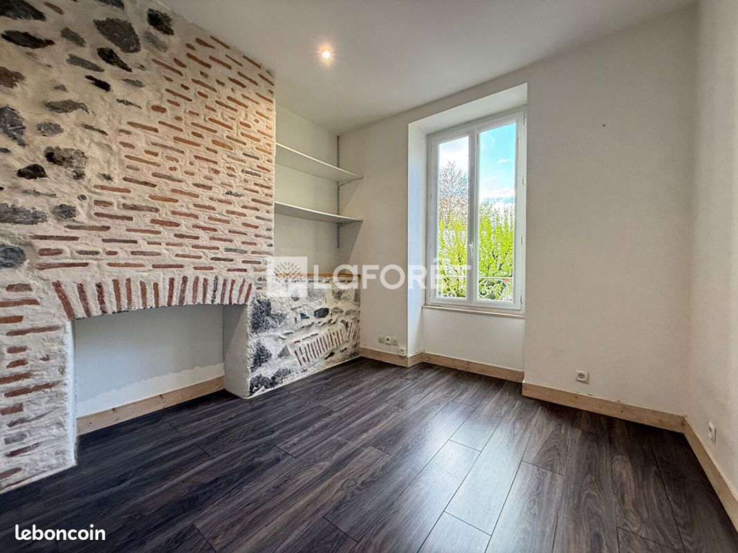 Appartement 4 pièces 90 m² · à Aurillac · 90 m² · 158 050 €