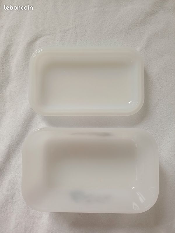 Beurrier Arcopal Vintage - Motif Marguerites - Blanc - Verre - Occasion