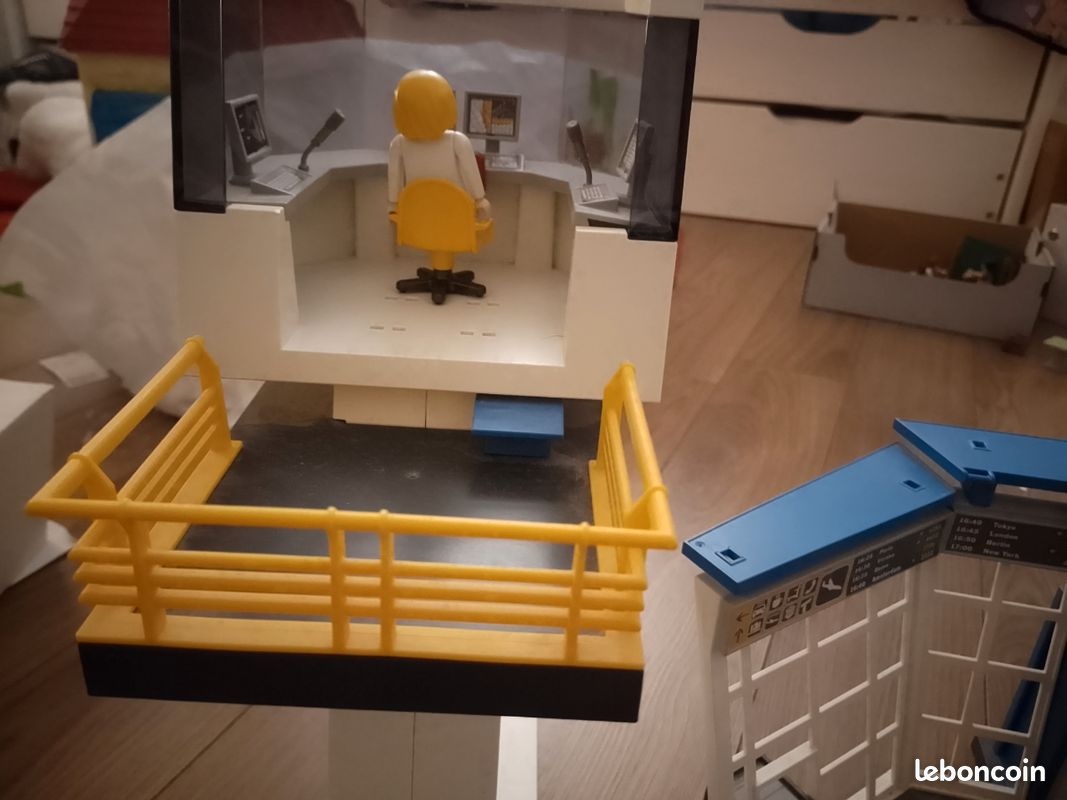 Lot aéroport playmobil (image 5)