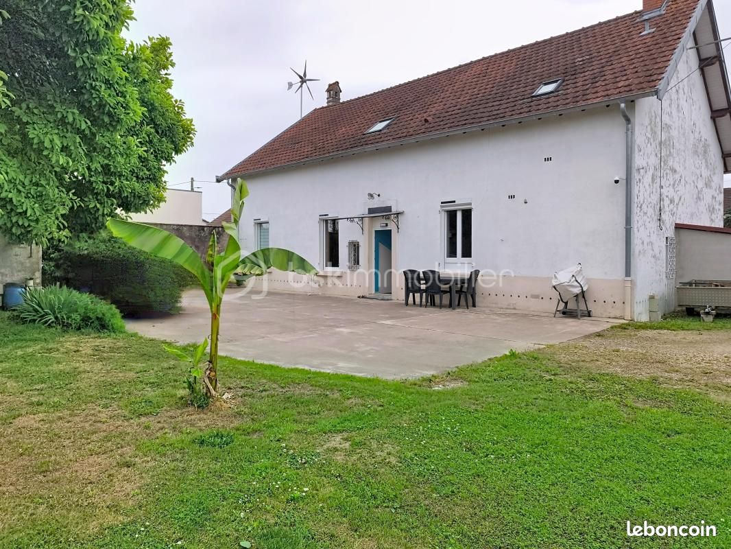 Maison 7 pièces 232 m² · à Brazey-en-Plaine · 232 m² · 285 000 €