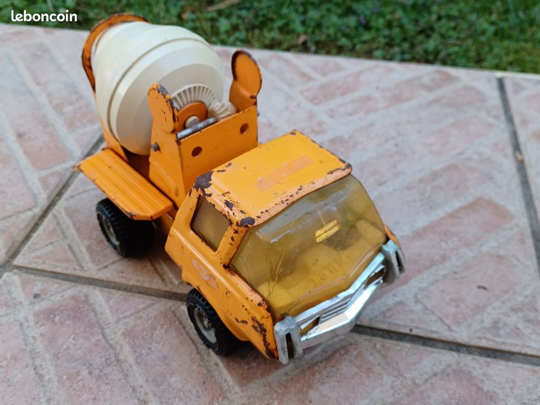 TONKA, miniature métal, Camion TONKA couleur marron, 5500 - Collection