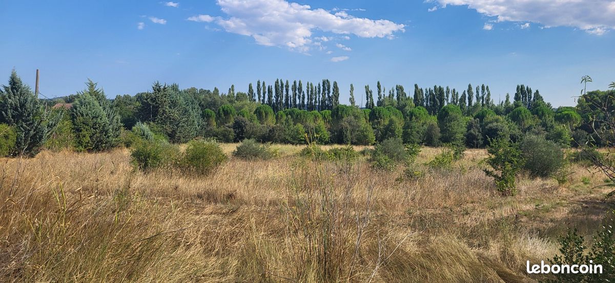Terrain 1800 m² · à La Rouvière · 1 800 m² · 250 000 €