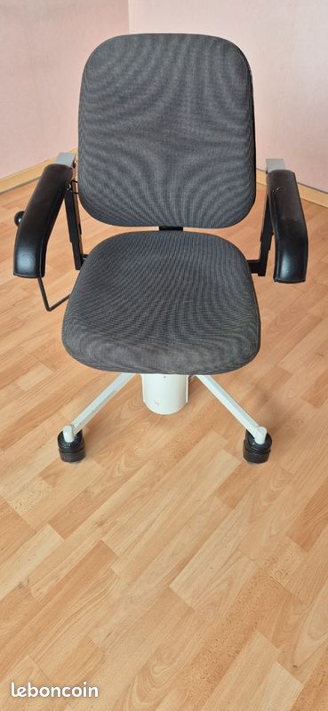Chaise medical (image 1)
