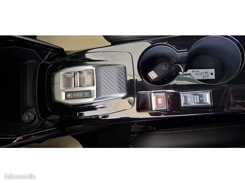 Peugeot 208 Hybrid 100 e-DCS6 GT (image 19)
