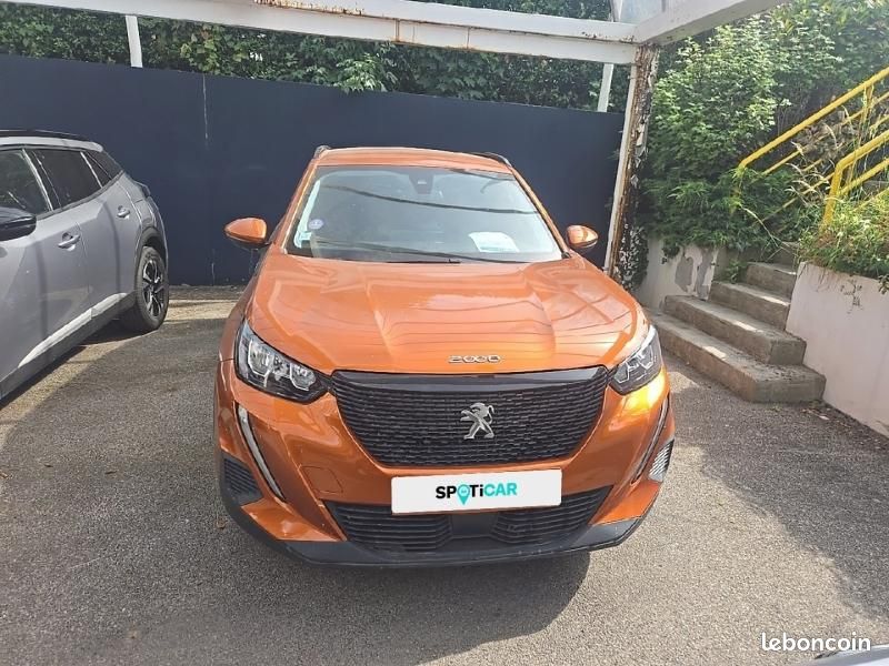 Peugeot 2008 1.2 PureTech 100ch S&S Style (image 18)
