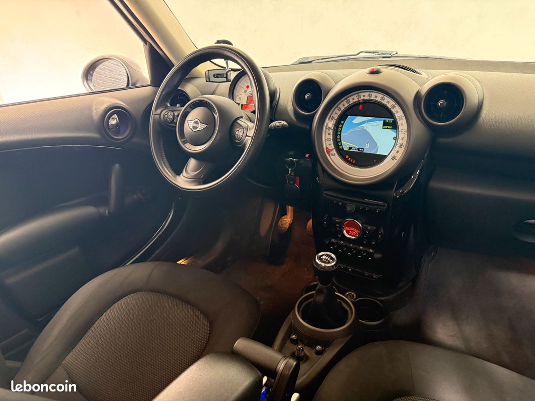 MINI Countryman Cooper D 112ch Business Trip ALL4 (image 2)