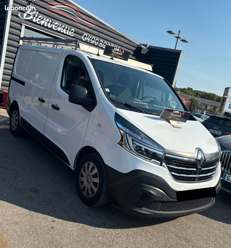 RENAULT Trafic Fg L1H1 1000 2.0 dCi 120ch Grand Confort (image 1)