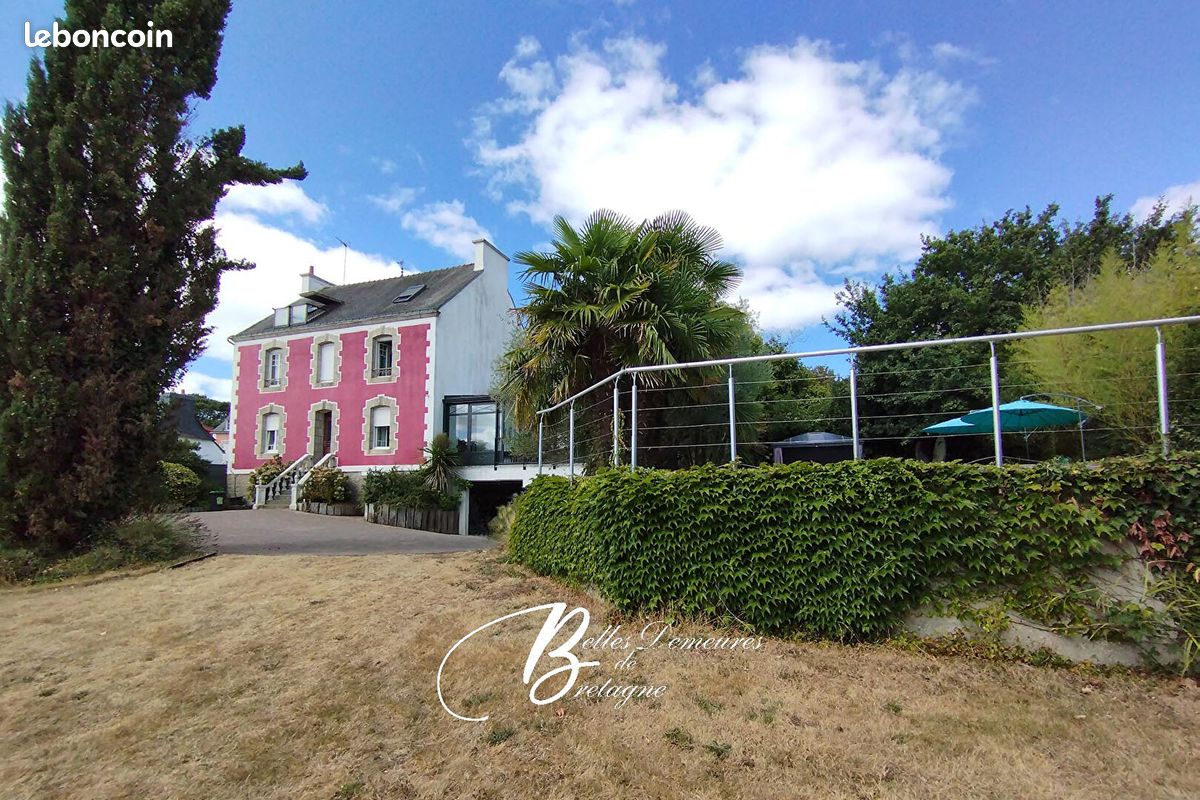 Maison 9 pièces 234 m² · à Inzinzac-Lochrist · 234 m² · 707 200 €