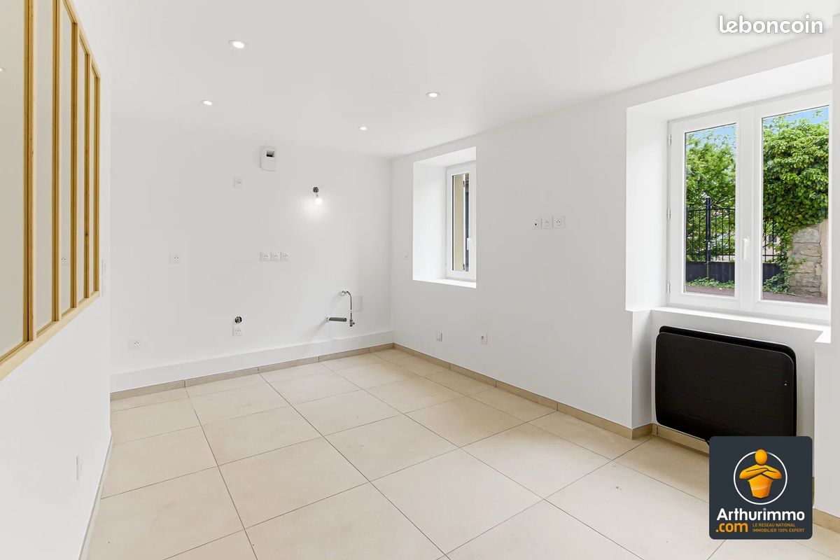 Appartement 1 pièce 35 m² · à Soucieu-en-Jarrest · 35 m² · 650 €/mois