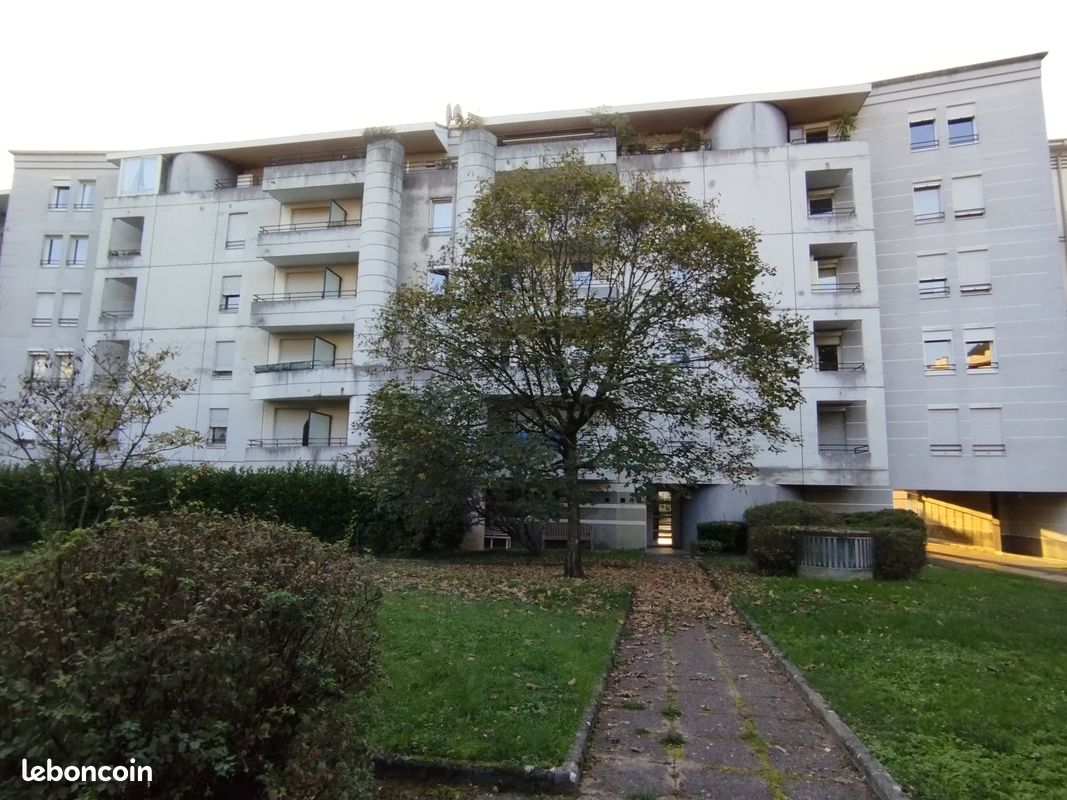 Appartement 2 pièces 53 m² · à Voiron · 53 m² · 760 €/mois