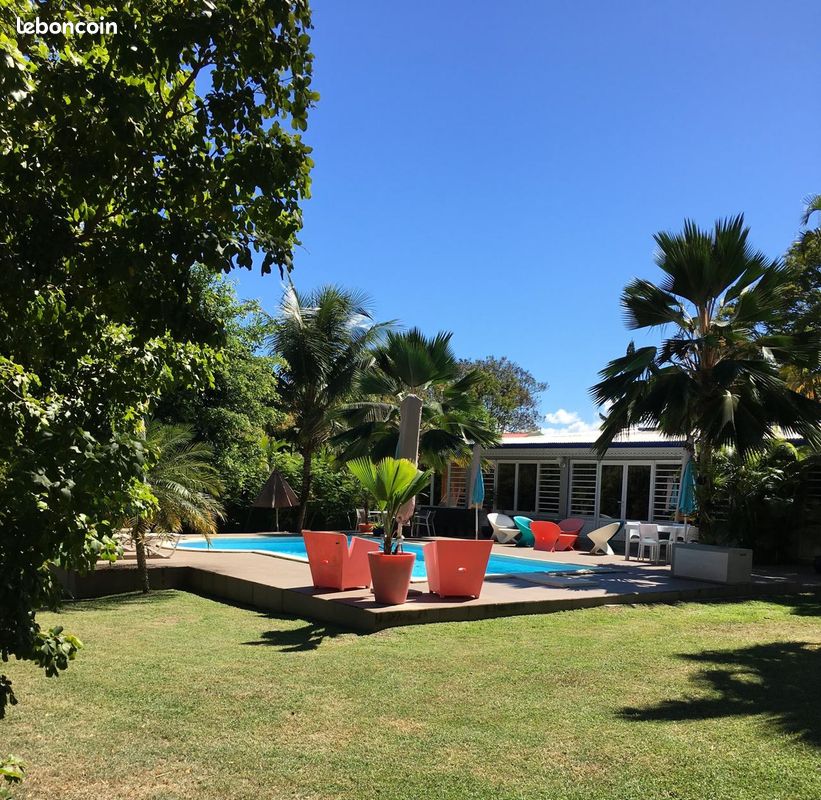 Maison 5 pièces 180 m² · à Baie-Mahault · 180 m² · 3 020 €/mois