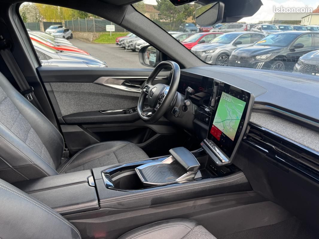 Renault Espace VI E-Tech hybrid 200 Techno (image 31)