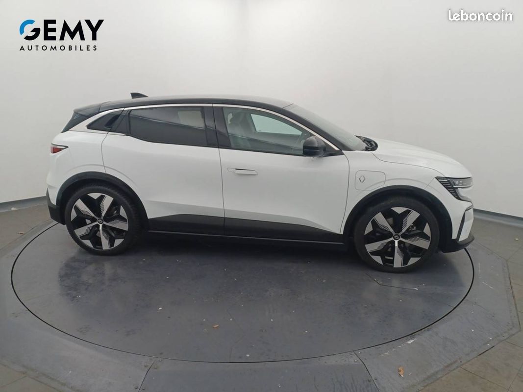 RENAULT Megane E-Tech EV60 220 ch super charge Techno (image 4)