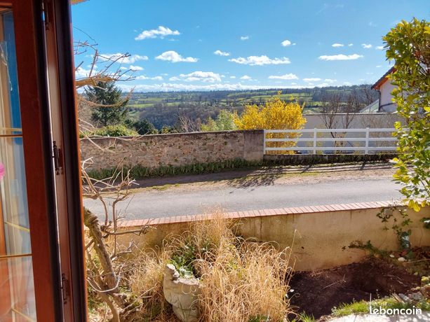 Maison indépendante très proche montluçon