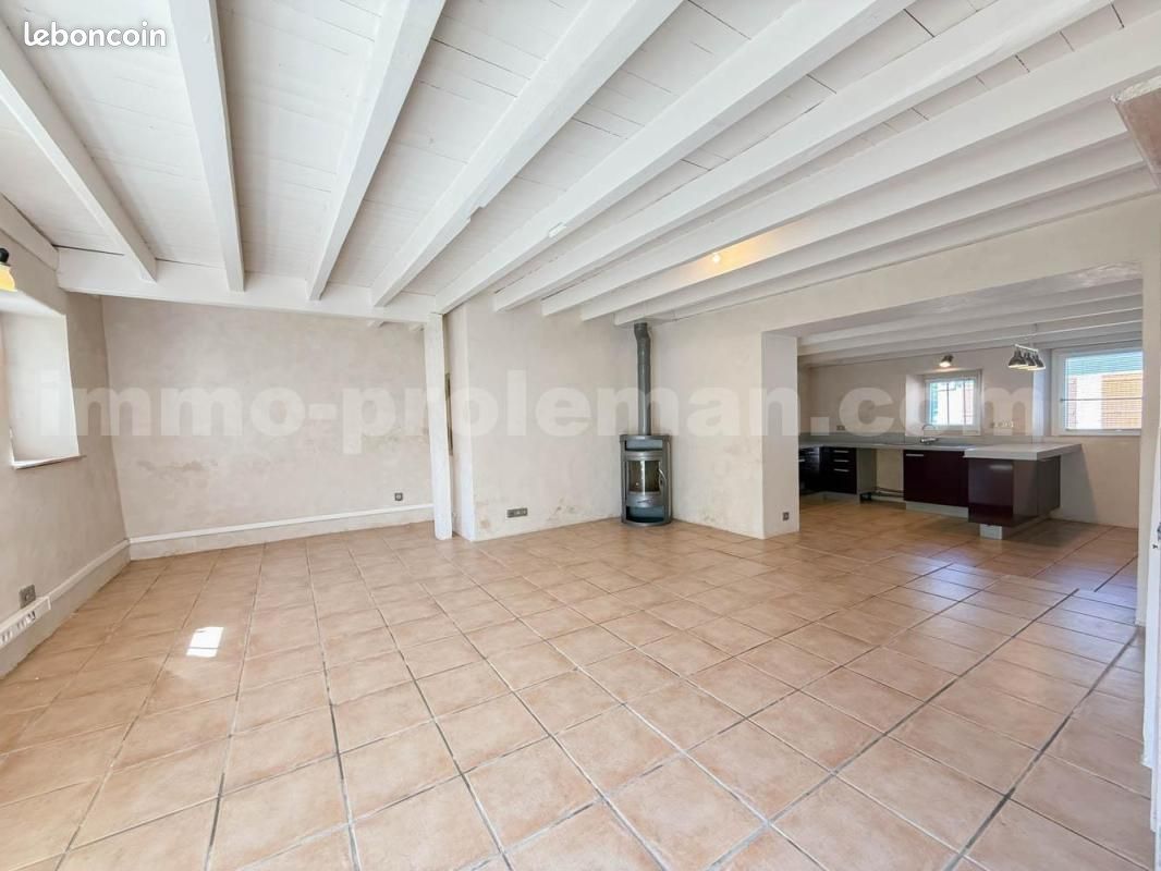 Maison 5 pièces 208 m² · à Mésigny · 208 m² · 538 000 €