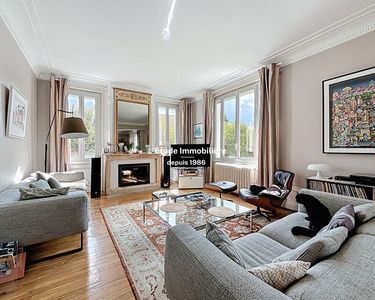 Maison 1 420 000 € - 230 m²
