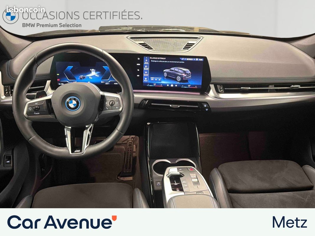 BMW iX1 eDrive20 M Sport (image 9)