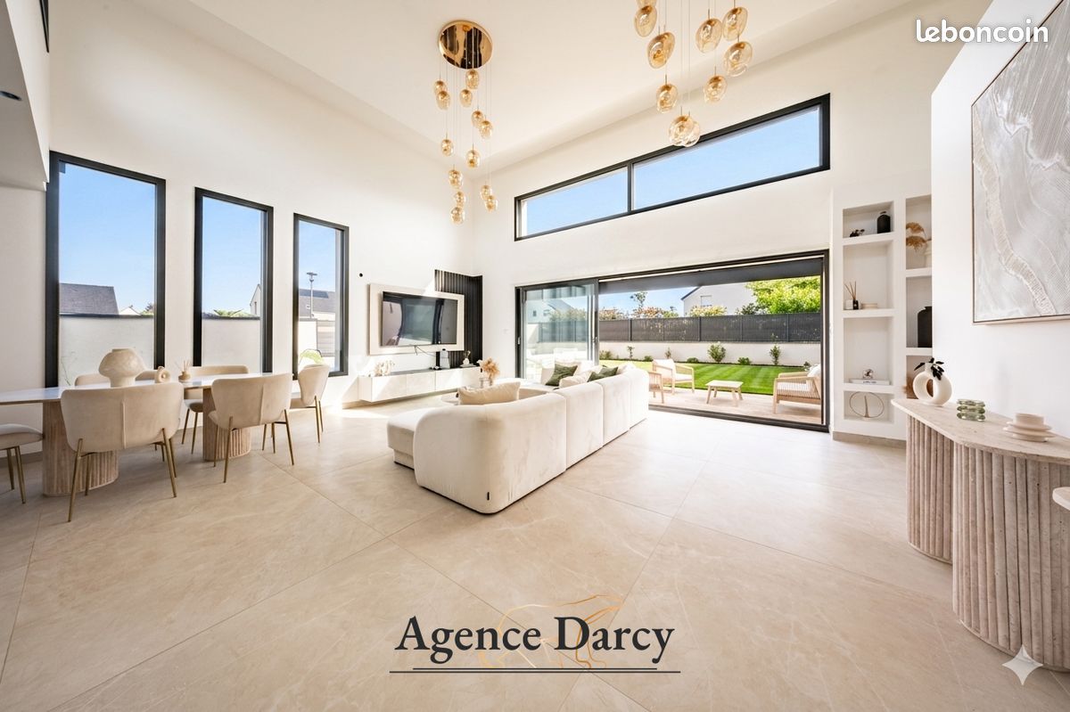 Maison 6 pièces 168 m² · à Norges-la-Ville · 168 m² · 635 000 €