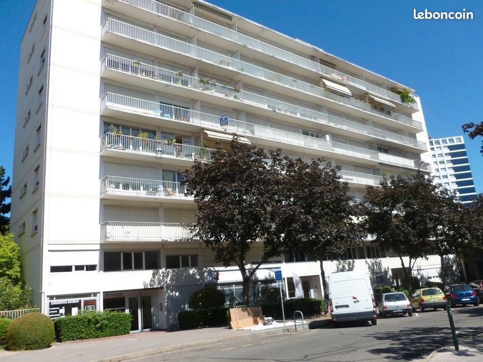 Parking 13 m² · à Saint-Étienne · 13 m² · 60 €/mois