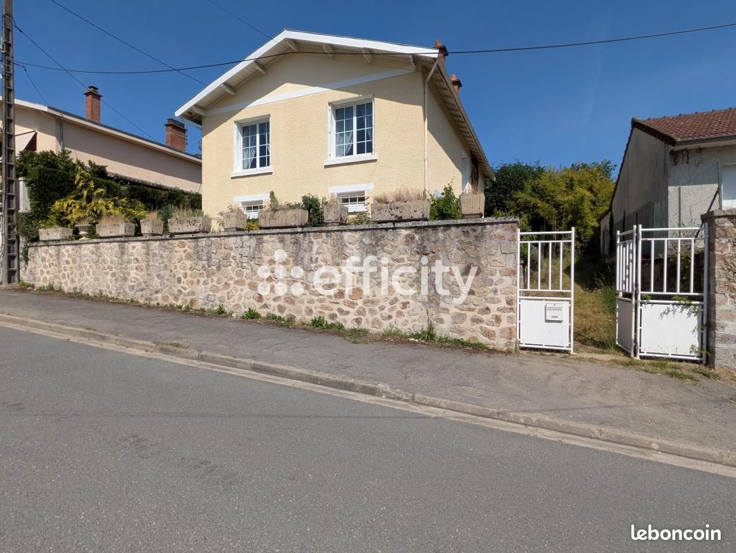 Maison 4 pièces 100 m² · à Saint-Junien · 100 m² · 148 000 €