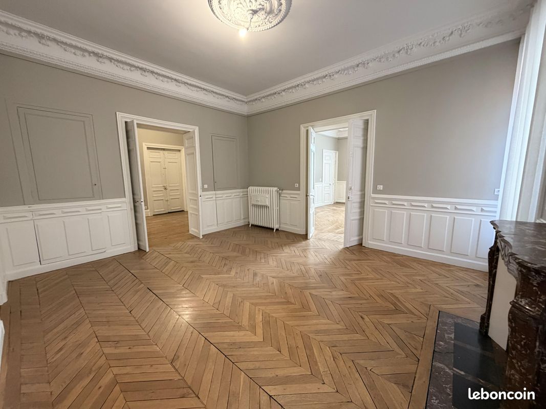 Appartement 7 pièces 200 m² · à Clermont-Ferrand · 200 m² · 650 000 €