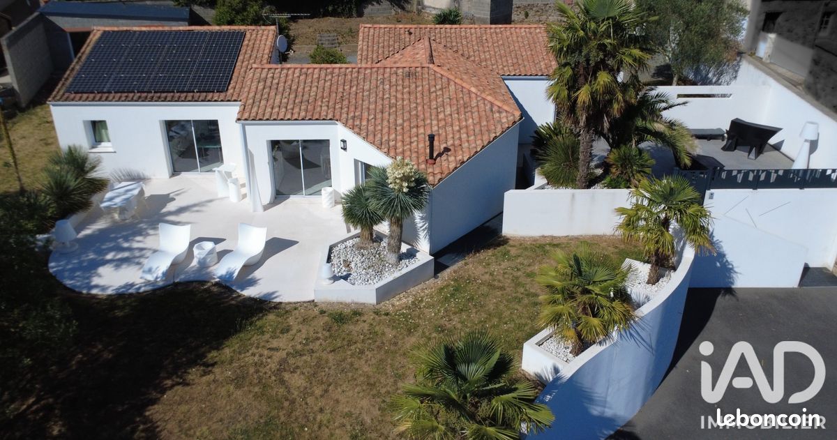 Maison 5 pièces 101 m² · à La Châtaigneraie · 101 m² · 270 000 €