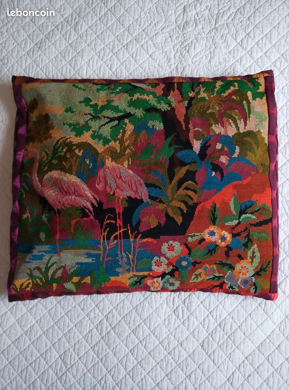 Coussin canevas (image 1)