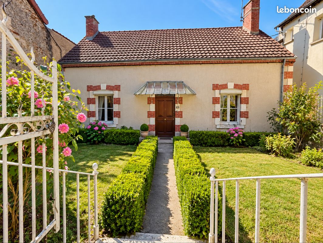 Maison 4 pièces 91 m² · à Santranges · 91 m² · 132 000 €