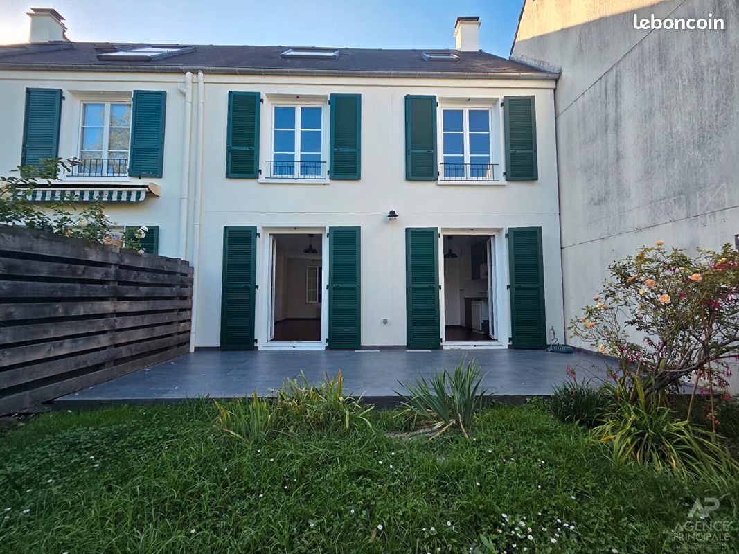 Maison 6 pièces 101 m² · à Rueil-Malmaison · 101 m² · 2 990 €