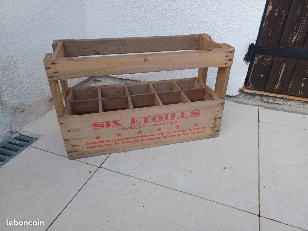 Ancienne caisse en bois Perrier pour 12 bouteilles Magnum