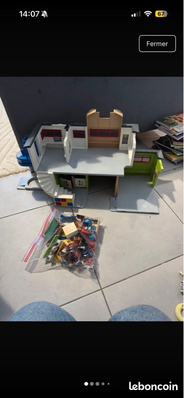 École playmobil (image 1)