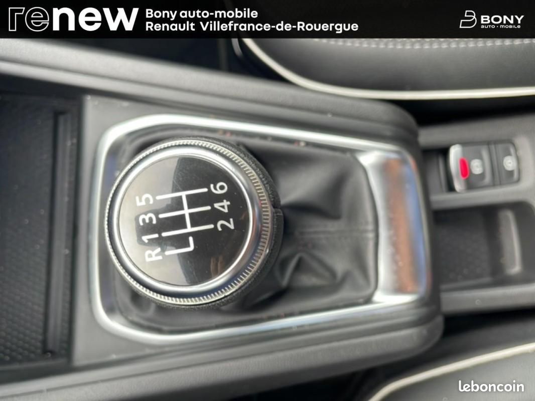 Renault Captur mild hybrid 140 Techno (image 16)