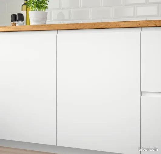 Porte IKEA blanche (image 1)