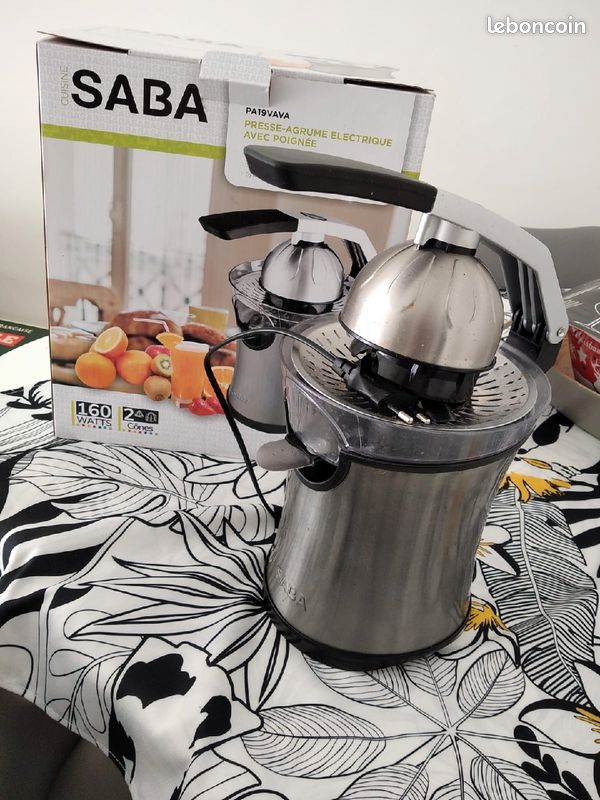 Presse agrumes Électroménager