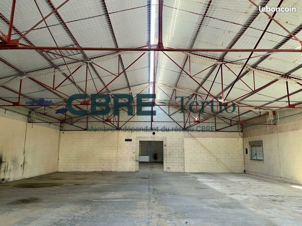 LOCAL D'ACTIVITE 600 m² TOURS (image 4)