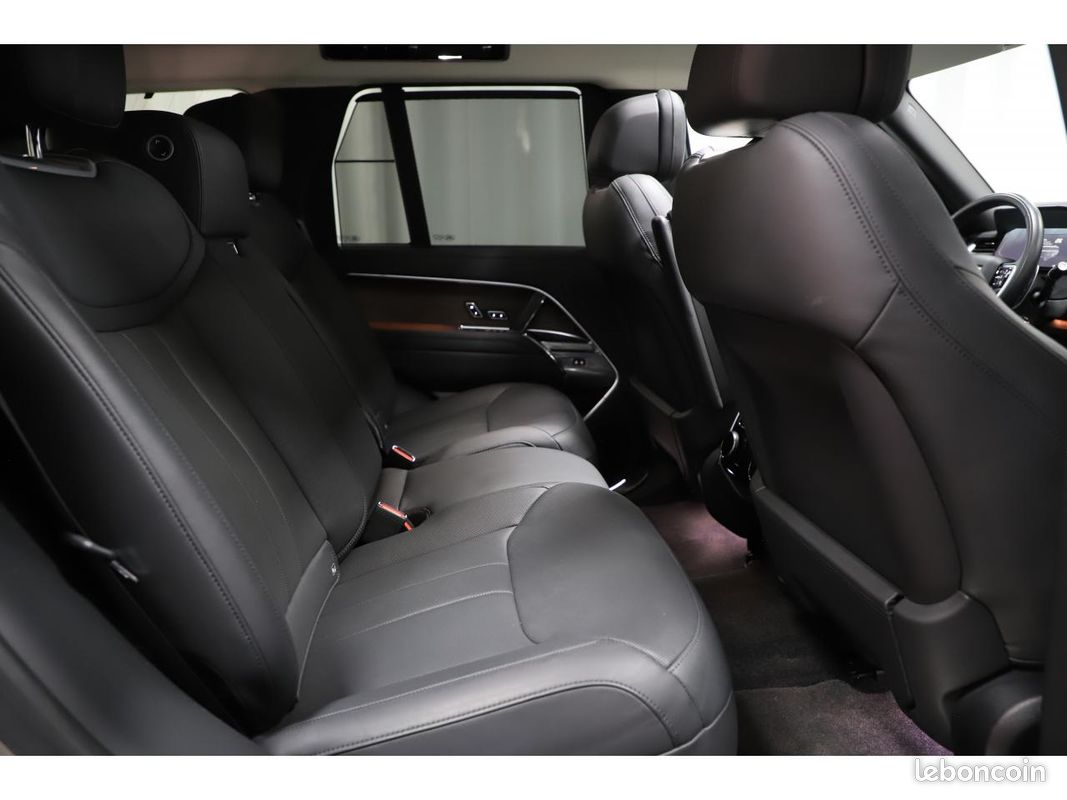 LAND ROVER RANGE ROVER V P510e SWB 3.0 510 PHEV AWD Autobiography - BVA (image 18)