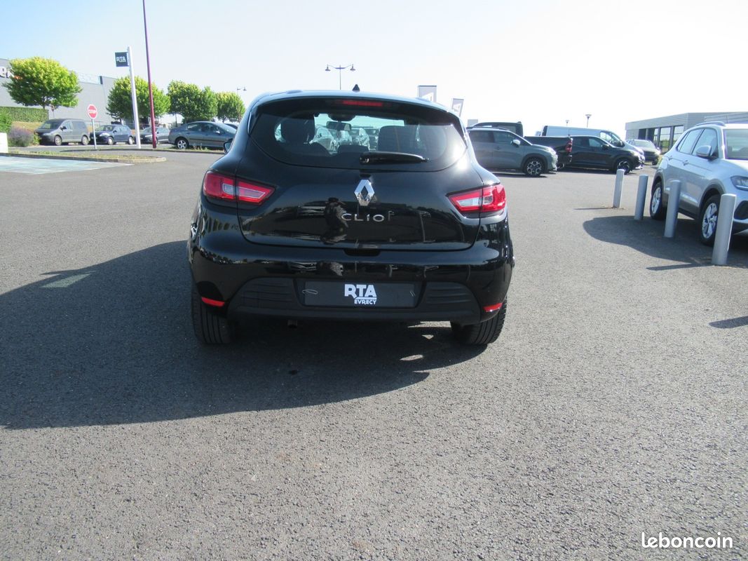 Renault CLIO IV TCE 90 CV ZEN Business ECO2 (image 24)
