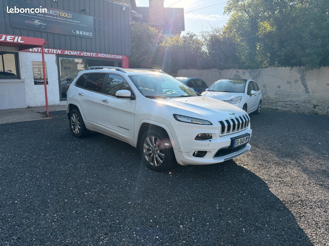 Jeep cherokee 2.2 crd 200 cv 4x4 boite automatique overland full options (image 1)