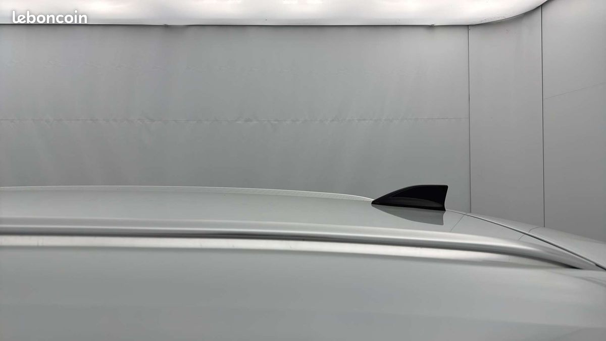 Renault espace e tech full hybrid 200 gsr2 techno (image 24)