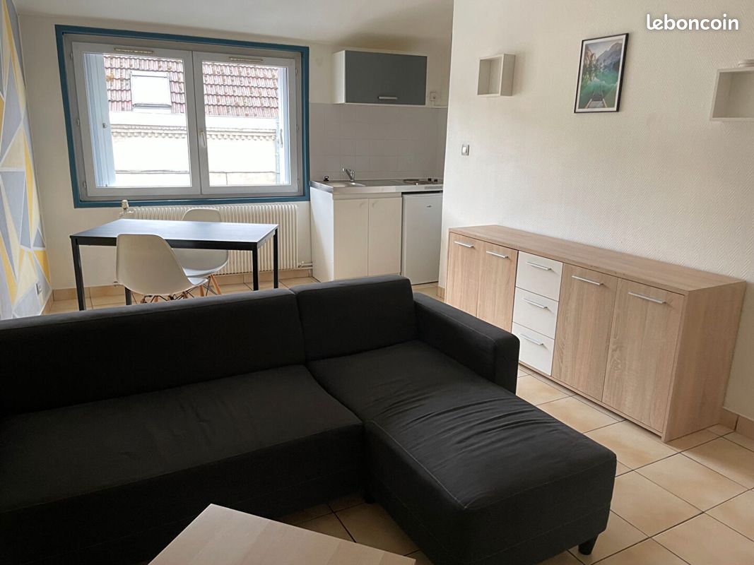Immeuble 30 pièces 380 m² · à Famars · 380 m² · 470 000 €