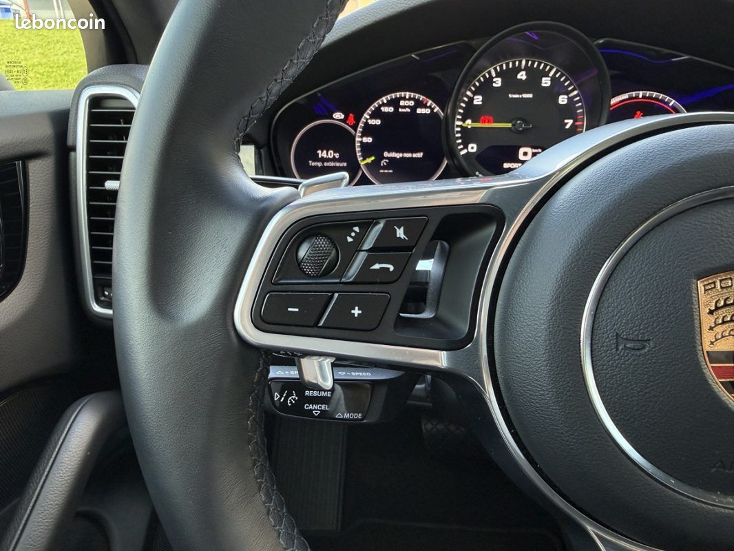 PORSCHE CAYENNE E-HYBRID 3.0 V6 462cv (image 32)